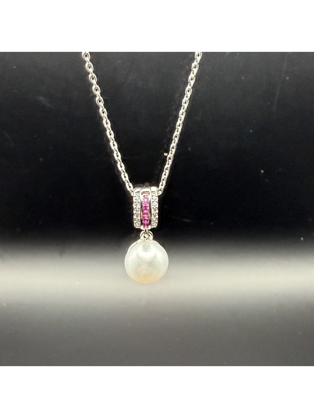 candy+clover white freshwater pearl pendant with free silver chain